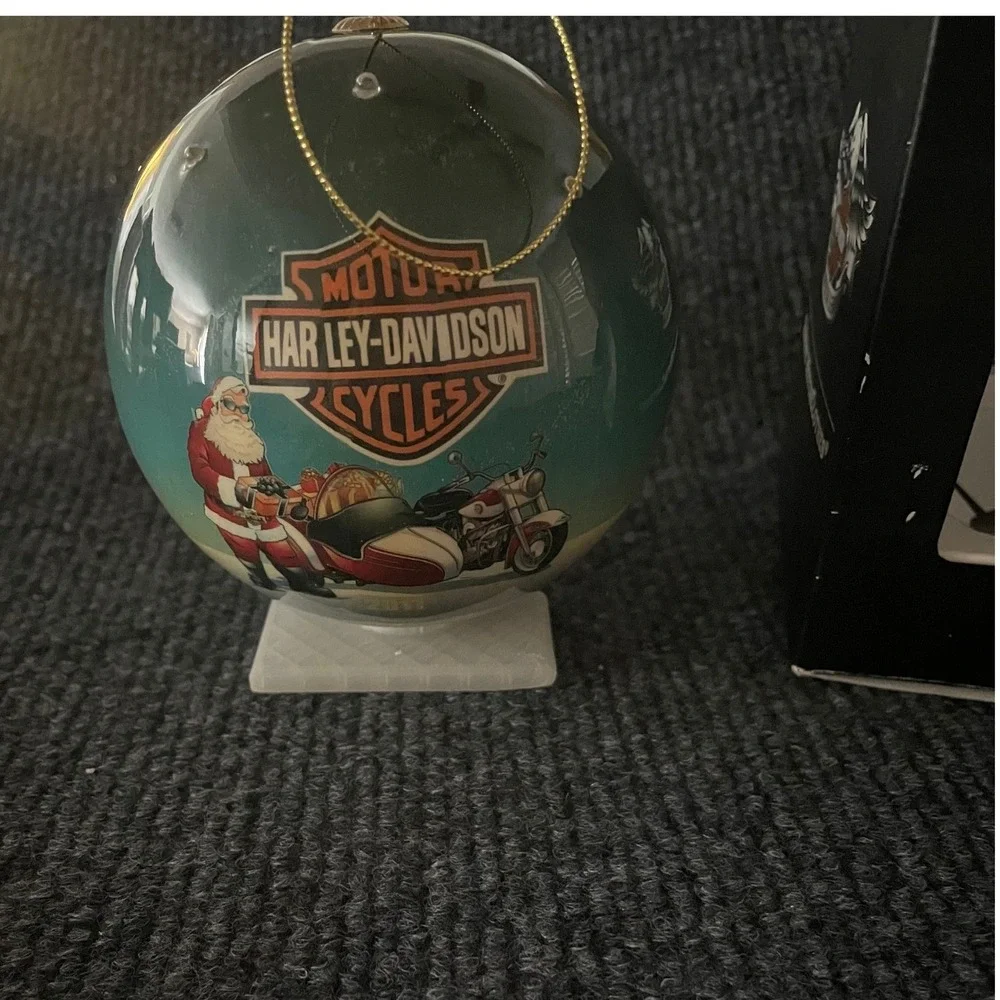 Harley-Davidson 2011 Santa Motorcycle Sidecar Light Up Ornament in Box